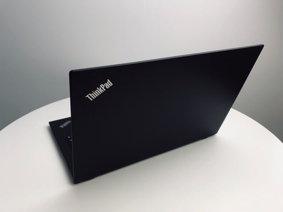 Laptop Lenovo ThinkPad X280 - idealny do mobilnej pracy