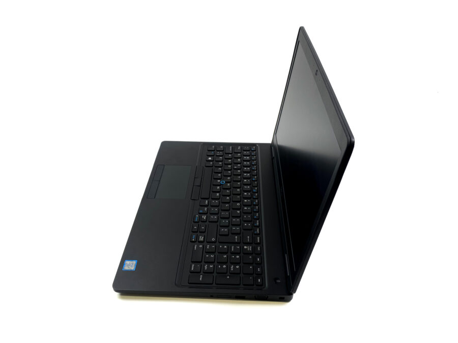 Dell Latitude 5591: Wydajność i mobilność w jednym