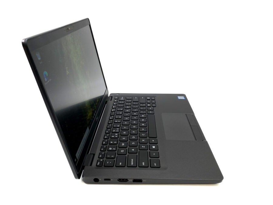 IMG_0067 Dell Latitude 5300 - Wydajność i mobilność w jednym
