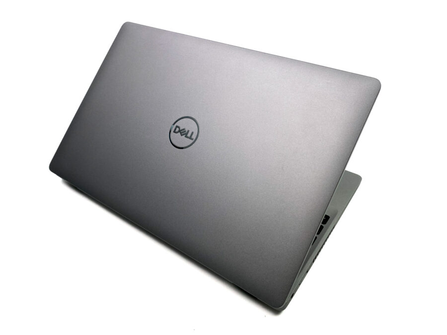IMG_0396 Dell Precision 3551: Wydajność i mobilność dla profesjonalistów