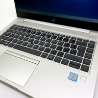 HP EliteBook 840 G5 - Wydajność i bezpieczeństwo w podróży