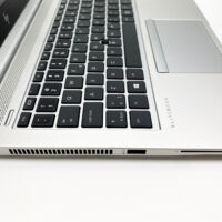 HP EliteBook 840 G5 - Wydajność i bezpieczeństwo w podróży