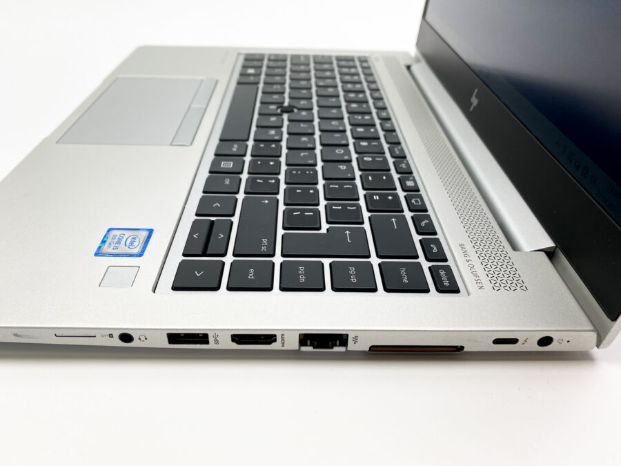 IMG_5030 HP EliteBook 840 G5 - Wydajność i bezpieczeństwo w podróży