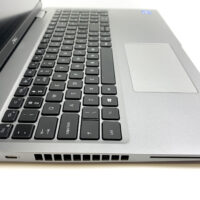 Dell Precision 3561: Wydajność dla profesjonalistów