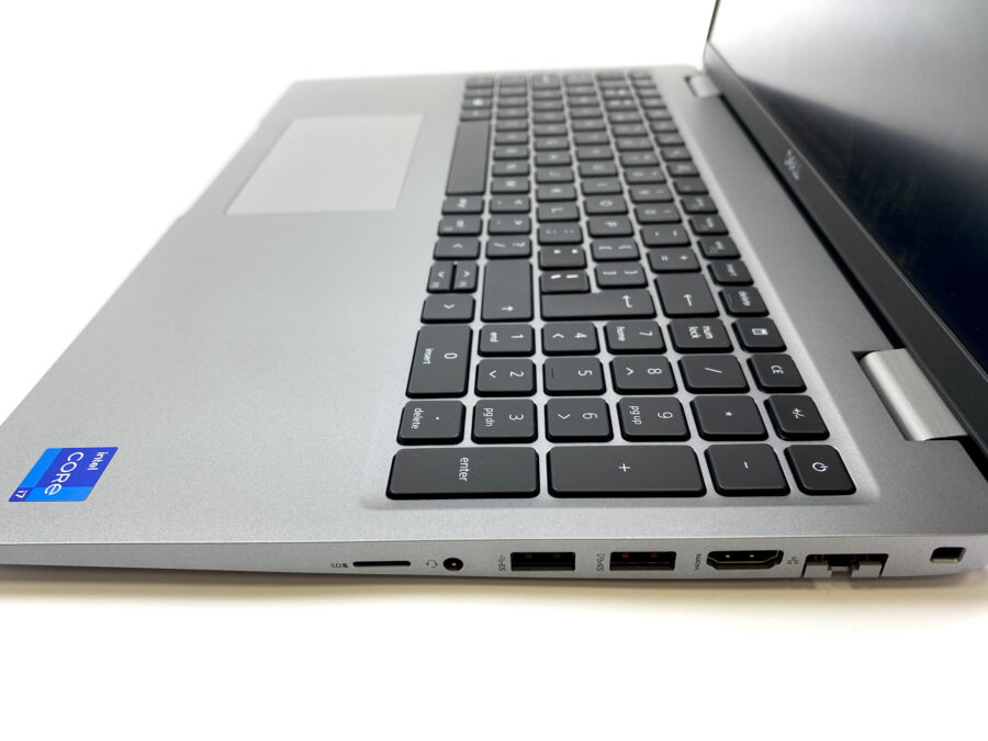 IMG_0456 Dell Precision 3561: Wydajność dla profesjonalistów