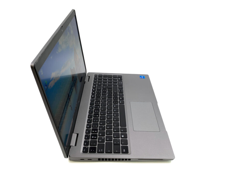 Dell Latitude 5521 – Wydajność i komfort w podróży