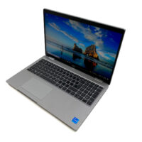 Dell Latitude 5521 – Wydajność i komfort w podróży