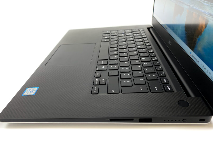 Dell XPS 15 7590: Wydajny i wszechstronny laptop