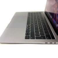 Apple MacBook Pro A1989 – Moc i mobilność w jednym