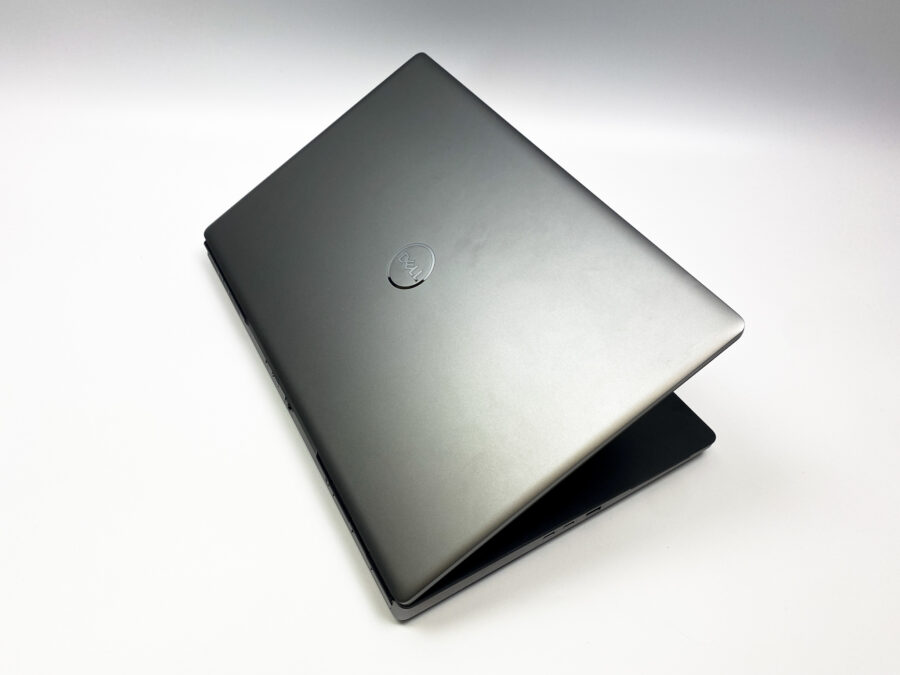 Dell Precision 7760 - Moc i mobilność dla wymagających