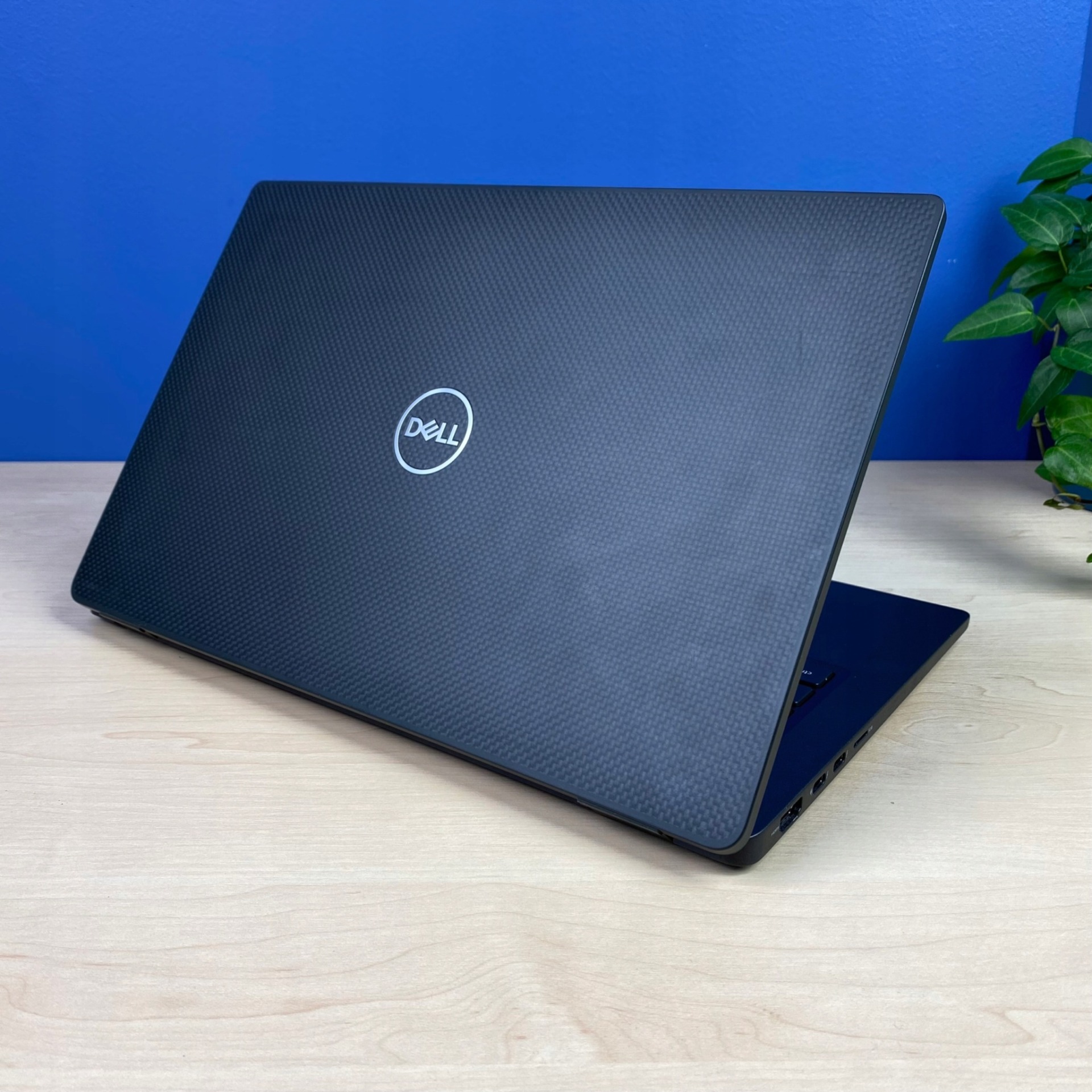 Dell Latitude 7410 - Wydajność i mobilność w jednym!