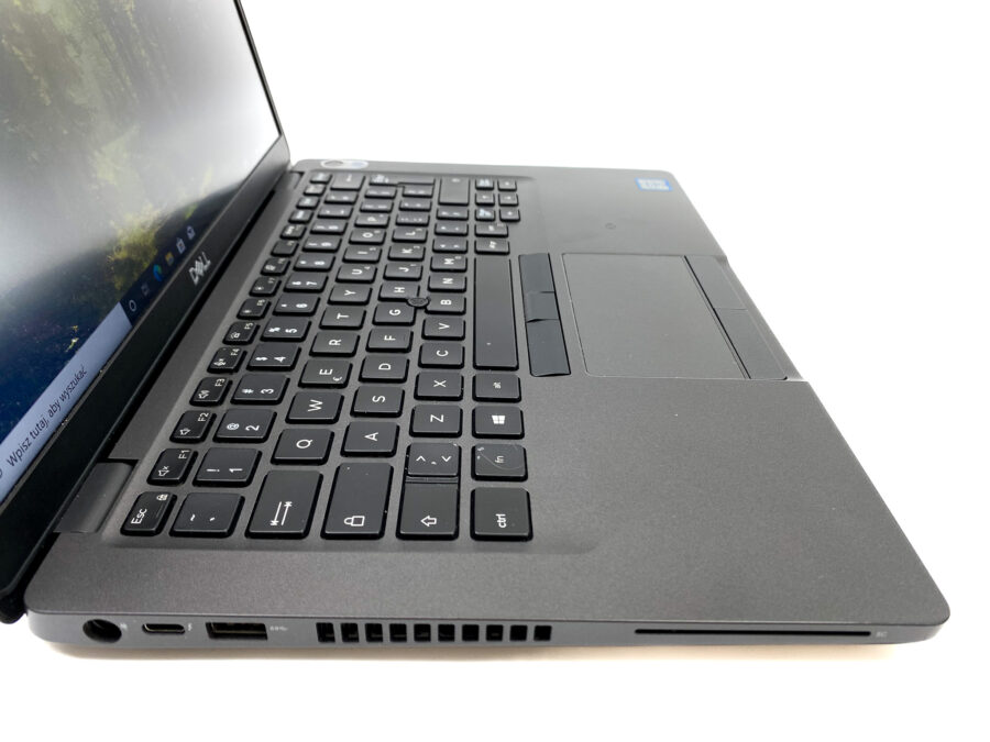 IMG_0138 Dell Latitude 5401 - Wydajność i mobilność dla biznesu