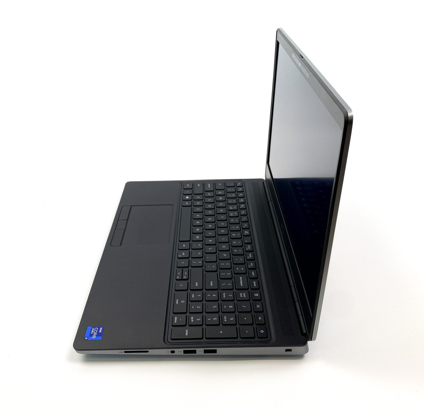 Dell Precision 7560: Wydajność i mobilność w jednym
