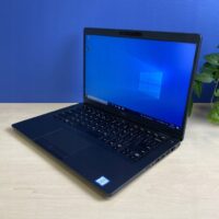 Dell Latitude 5400 - Wydajność i mobilność dla biznesu Szukasz laptopa, który zapewni Ci wydajność i mobilność niezbędną w codziennej pracy? Dell Latitude 5400 to idealny wybór dla profesjonalistów, którzy potrzebują niezawodnego urządzenia do pracy w biurze, w podróży i w domu.