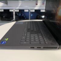 Dell G15 5520 – Moc i wydajność w kompaktowej obudowie