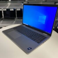 Odkryj smukły i wydajny laptop Dell Latitude 5520, stworzony z myślą o mobilnych profesjonalistach!