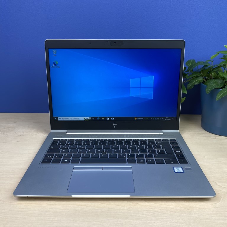 HP EliteBook 840 G6 - Twój biznesowy niezbędnik Odkryj smukły i lekki laptop HP EliteBook 840 G6, stworzony z myślą o mobilnych profesjonalistach.