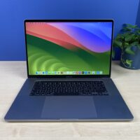 Apple MacBook Pro A2141: Wydajność i piękno w jednym! Szukasz laptopa, który łączy w sobie imponującą wydajność, oszałamiający wyświetlacz i elegancki design? Apple MacBook Pro A2141 to idealny wybór dla profesjonalistów i twórców, którzy potrzebują niezawodnego urządzenia do realizacji swoich ambitnych projektów.