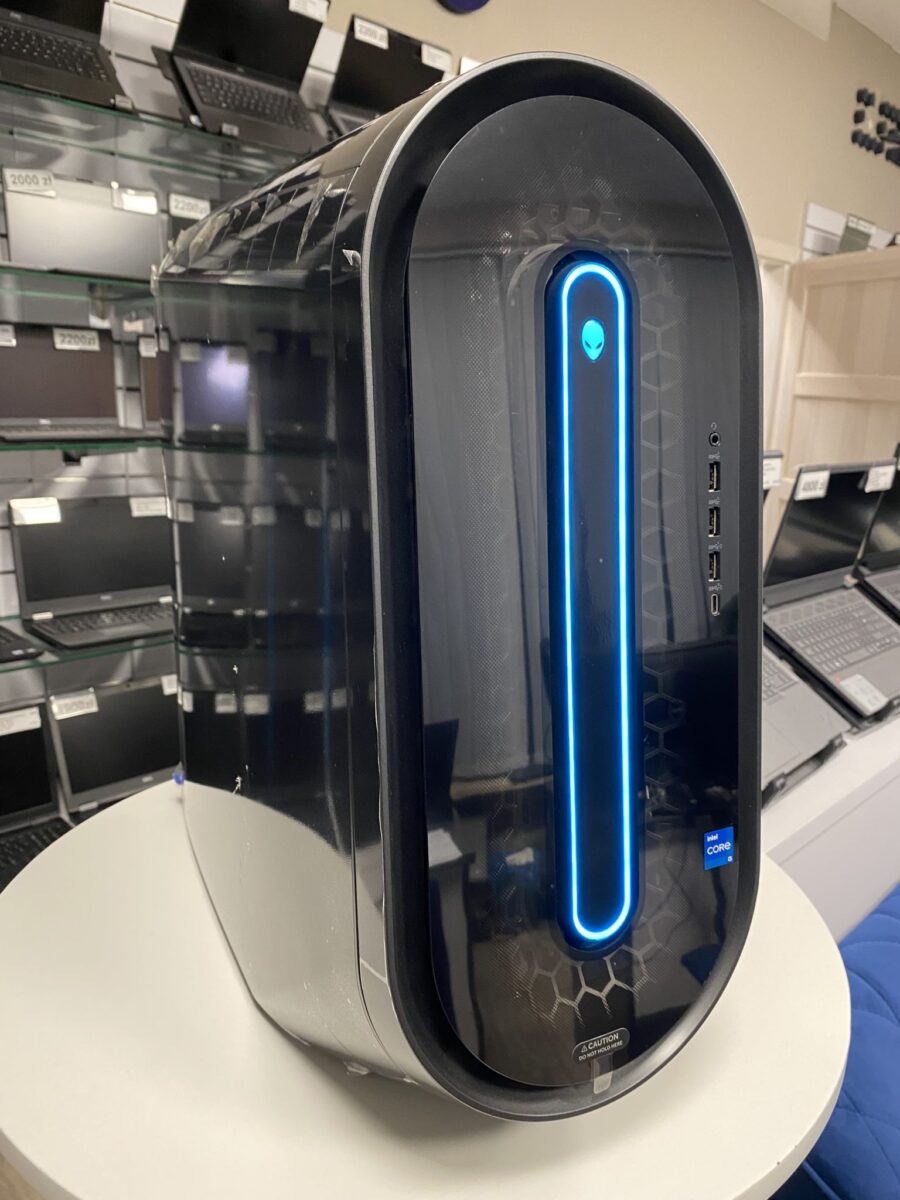 IMG_2059 Dell Alienware Aurora R13 - Moc i Wydajność dla Prawdziwych Graczy