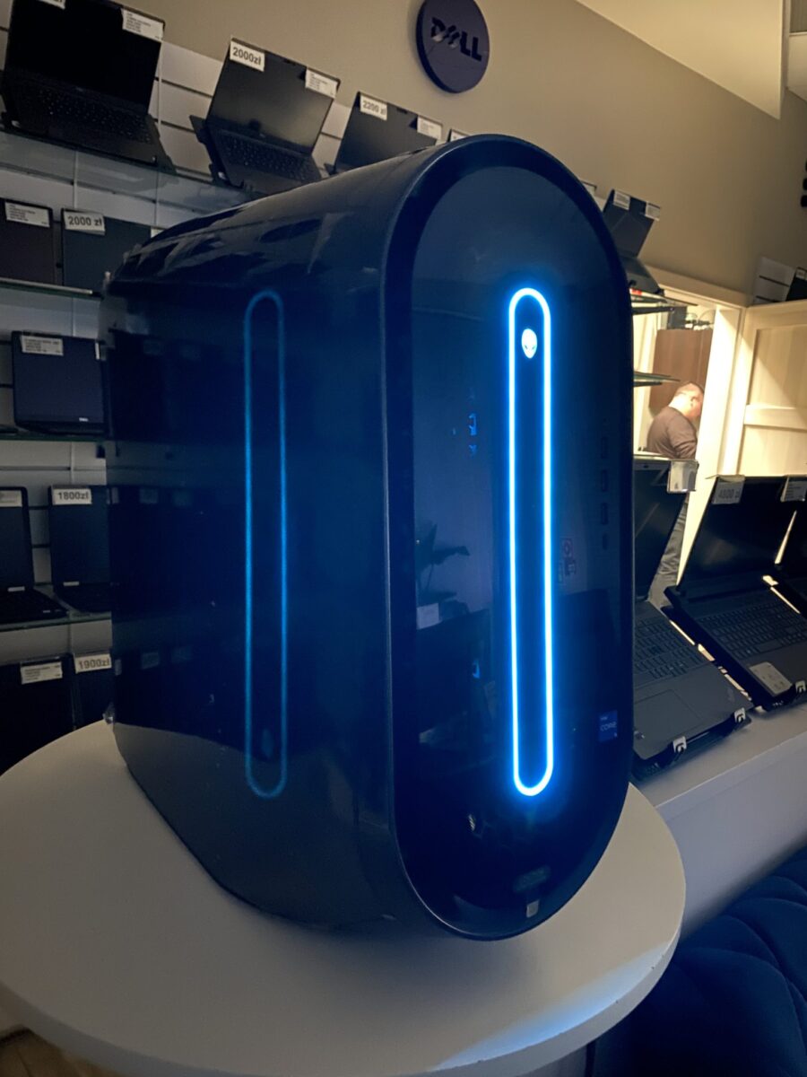 IMG_2063 Dell Alienware Aurora R13 - Moc i Wydajność dla Prawdziwych Graczy