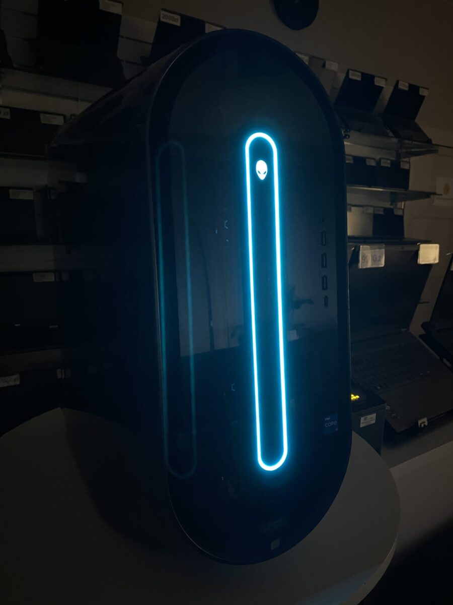 IMG_2065 Dell Alienware Aurora R13 - Moc i Wydajność dla Prawdziwych Graczy