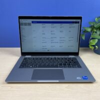 Laptop Biznesowy Dell Latitude 5330 - Wydajność i Elegancja w Jednym! Szukasz laptopa, który sprosta wyzwaniom biznesu? Wybierz Dell Latitude 2w1 5330 - potężny model z procesorem Intel Core i5-1245U i 8 GB RAM, który zapewni Ci płynną pracę nawet z najbardziej wymagającymi programami.