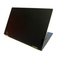 ThinkPad X13 Yoga G1 to wszechstronny laptop konwertowalny, idealny dla profesjonalistów potrzebujących elastycznego narzędzia pracy. Wyposażony w procesor Intel Core i5-10310U, 16GB pamięci RAM oraz 512GB dysk SSD, ten laptop oferuje imponującą wydajność w kompaktowej formie. Zintegrowana karta graficzna Intel UHD zapewnia doskonałą jakość obrazu na 13,3-calowym ekranie Full HD, który można przekształcić w tablet lub używać w trybie namiotowym.