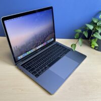 Apple MacBook Pro A2159 – Moc i mobilność w jednym
