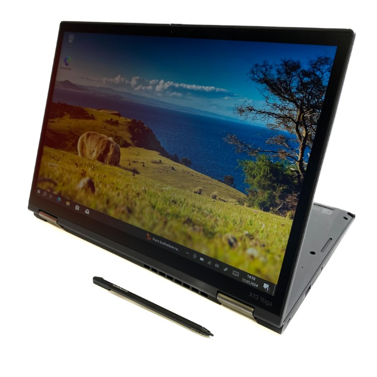 Lenovo thinkpad yoga x13 g2 ThinkPad X13 Yoga G1 to wszechstronny laptop konwertowalny, idealny dla profesjonalistów potrzebujących elastycznego narzędzia pracy. Wyposażony w procesor Intel Core i5-10310U, 16GB pamięci RAM oraz 512GB dysk SSD, ten laptop oferuje imponującą wydajność w kompaktowej formie. Zintegrowana karta graficzna Intel UHD zapewnia doskonałą jakość obrazu na 13,3-calowym ekranie Full HD, który można przekształcić w tablet lub używać w trybie namiotowym.