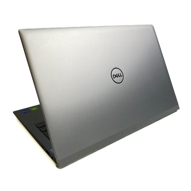 Dell Inspiron 5418 - Moc i wszechstronność dla każdego Szukasz laptopa, który poradzi sobie z każdym wyzwaniem? Dell Inspiron 5418 z procesorem Intel Core i7-11390H, 16 GB pamięci RAM i dyskiem SSD 1 TB to idealny wybór dla Ciebie.