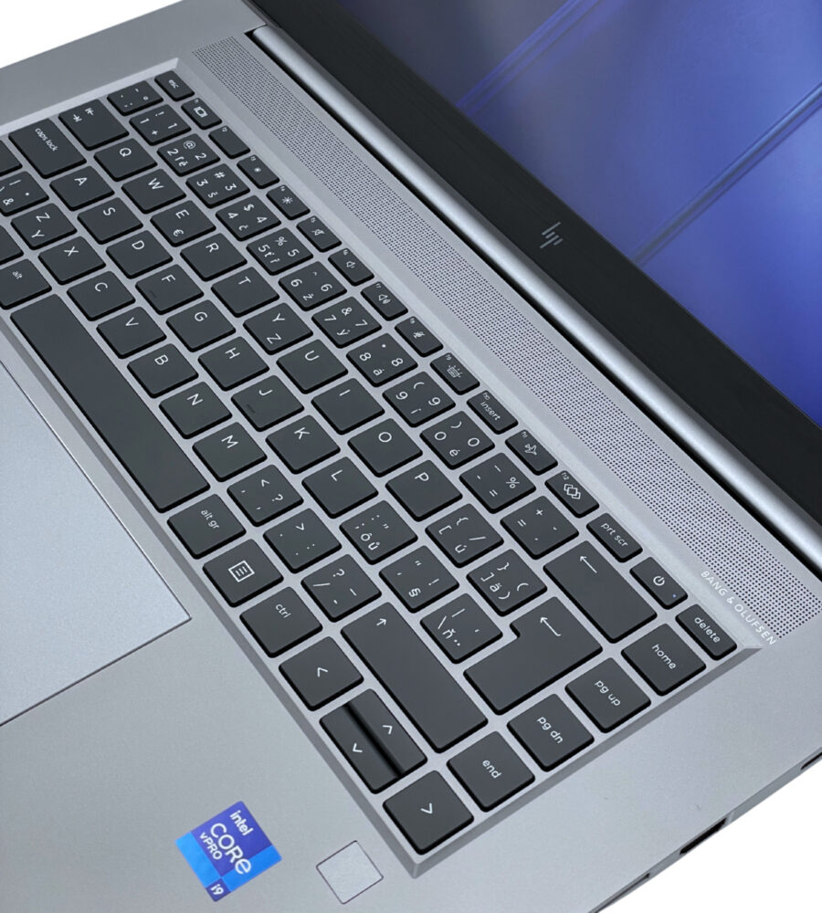 HP ZBook Studio G8 i9