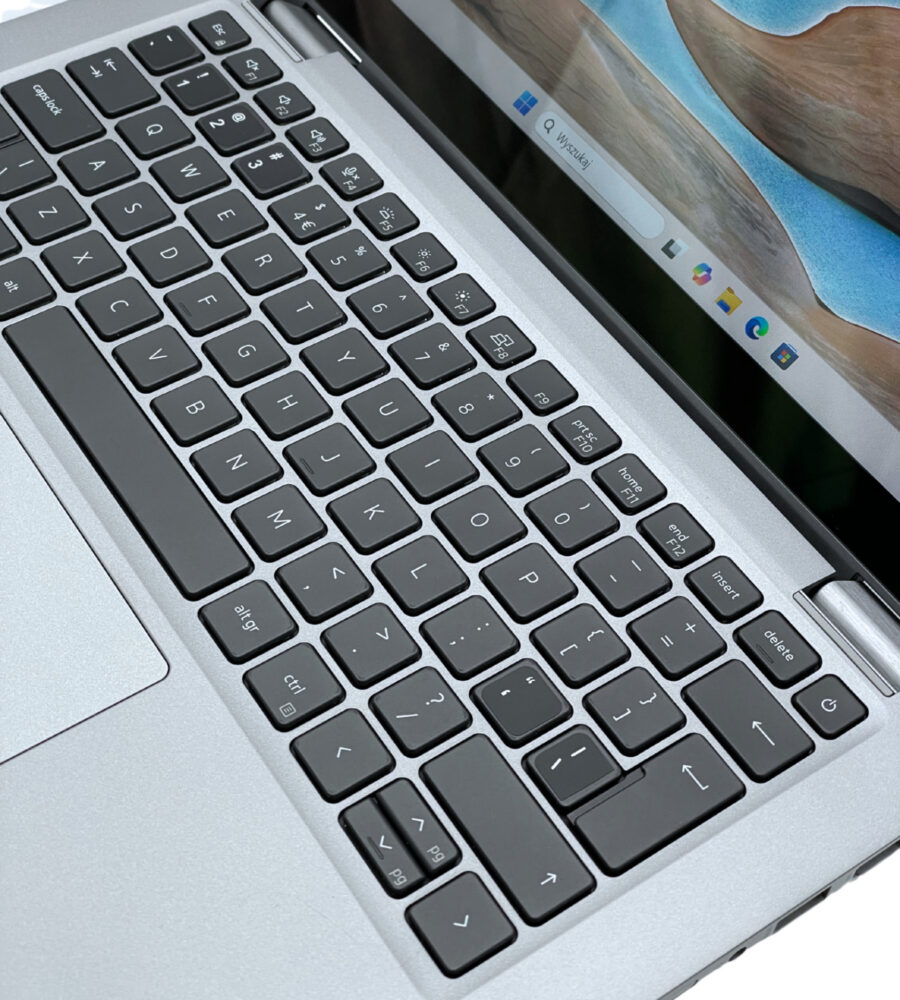 Dell Latitude 5320 i5 2w1