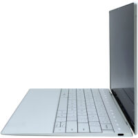 Dell XPS 13 9320 profil prawej strony obudowy ze złączem wielofunkcyjnym
