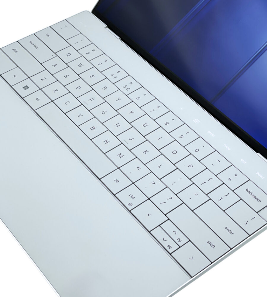 Dell XPS 13 9320 innowacyjna klawiatura bezszczelinowa i niewidoczny touchpad
