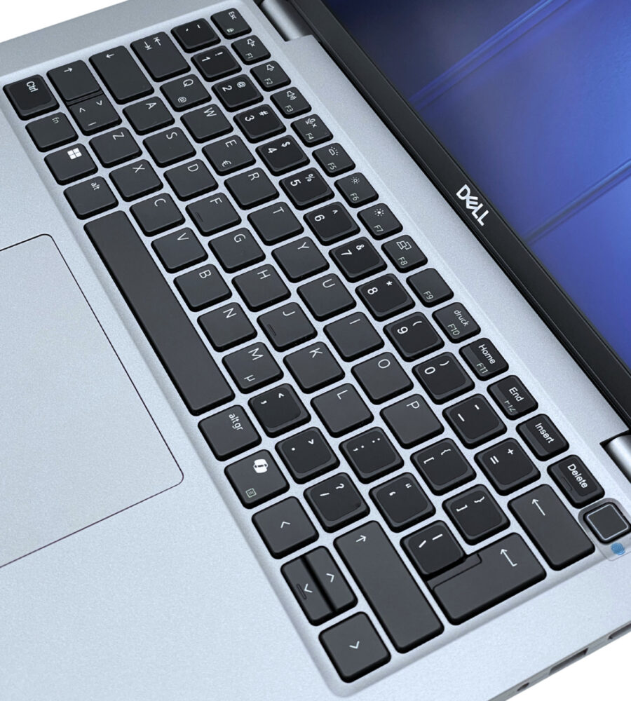 Dell Latitude 5450 Ultra 5 (6) Laptop Dell Latitude 5450 • Ultra 5 135U • 16GB • 256GB • Intel Graphics • 14" Full HD