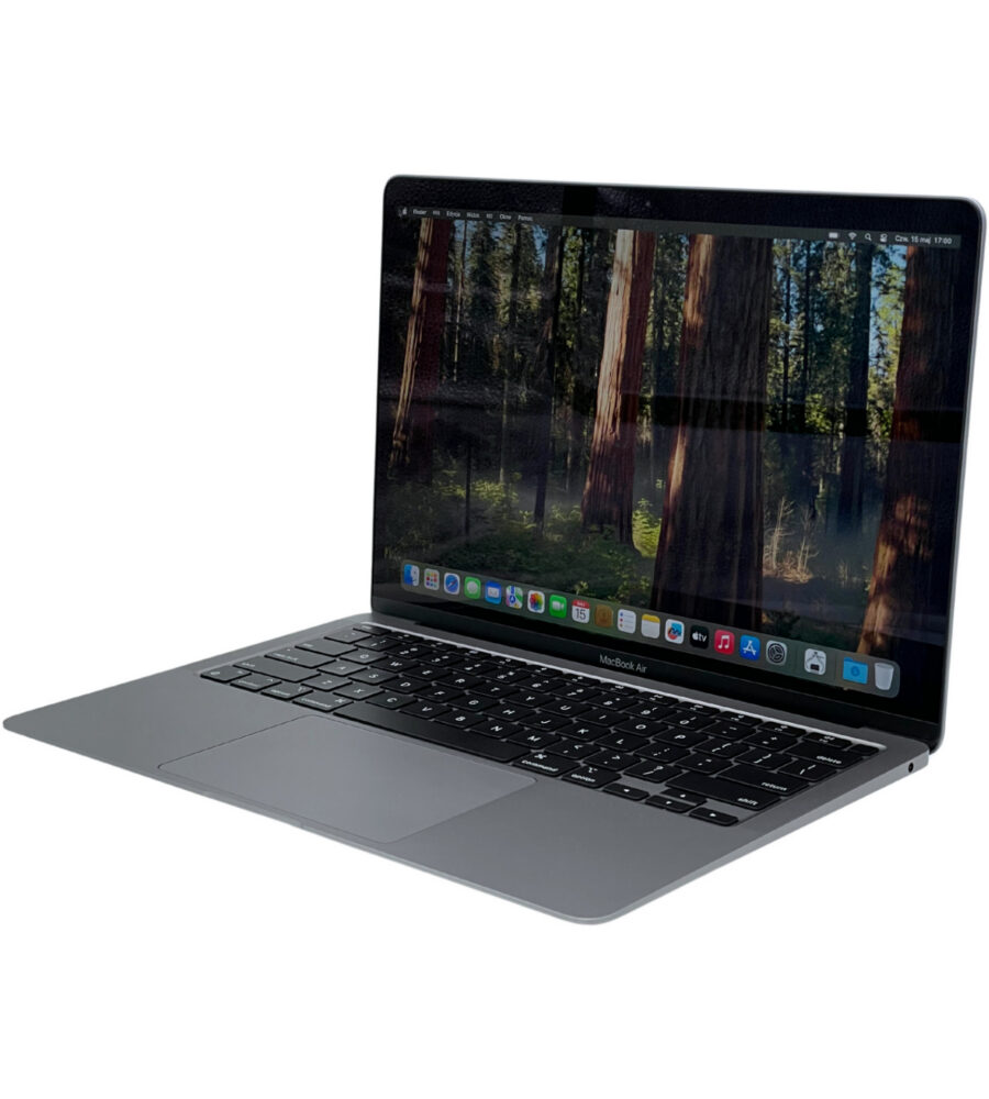 Apple MacBook Air 13 A2337 – prawy bok pod kątem. Apple MacBook Air 13 A2337 widok z prawej strony pod kątem z gniazdem audio.