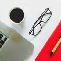 Różnice między klawiaturami Apple ANSI i ISO