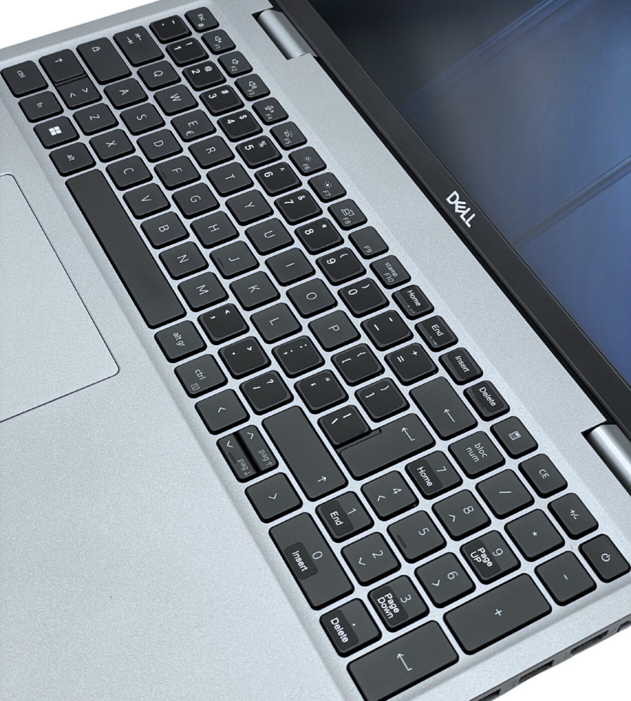 Dell Latitude 5530 widok na klawiaturę z blokiem numerycznym