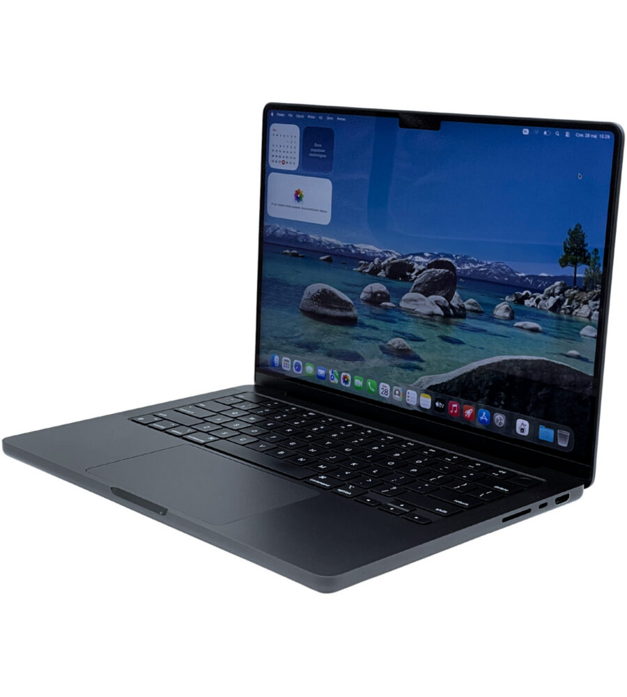 Apple MacBook Pro 14 A2992 widok z prawej strony pod kątem port HDMI oraz czytnik kart SDXC