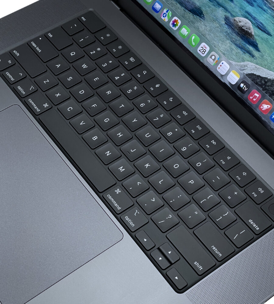 Klawiatura Magic Keyboard z Touch ID i duży gładzik w Apple MacBook Pro 16 A2991 Space Black
