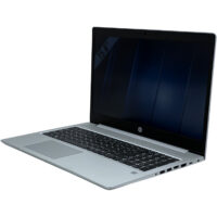 HP ProBook 450 G6 – prawa strona pod kątem HP ProBook 450 G6 prawy bok pod kątem porty