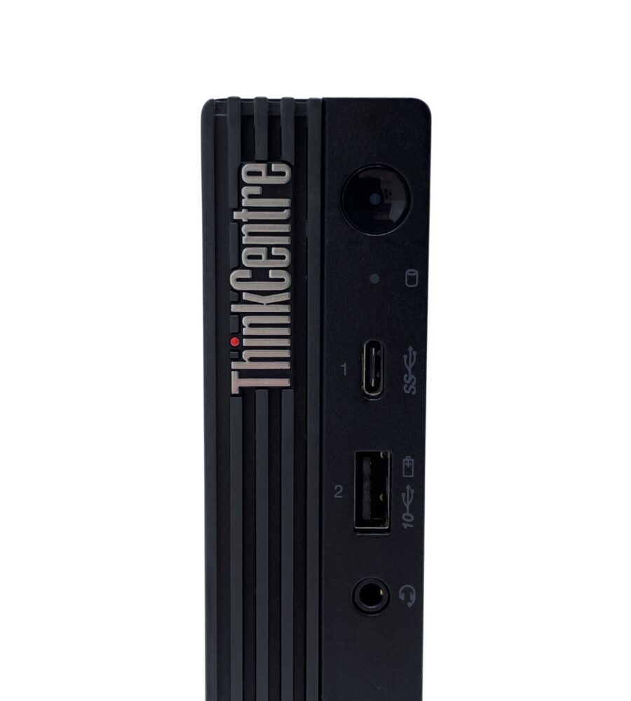 Lenovo ThinkCentre M70q G2 Tiny – górna część przedniego profilu Lenovo ThinkCentre M70q G2 Tiny zbliżenie na przedni panel roboczy i perforację chłodzenia