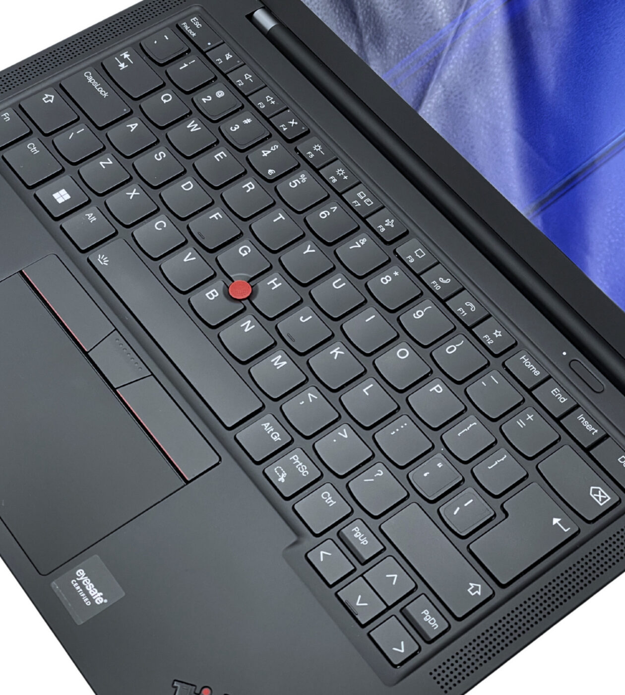 Laptop Lenovo ThinkPad X1 Carbon G10 widok na ergonomiczną klawiaturę Trackpoint i gładzik