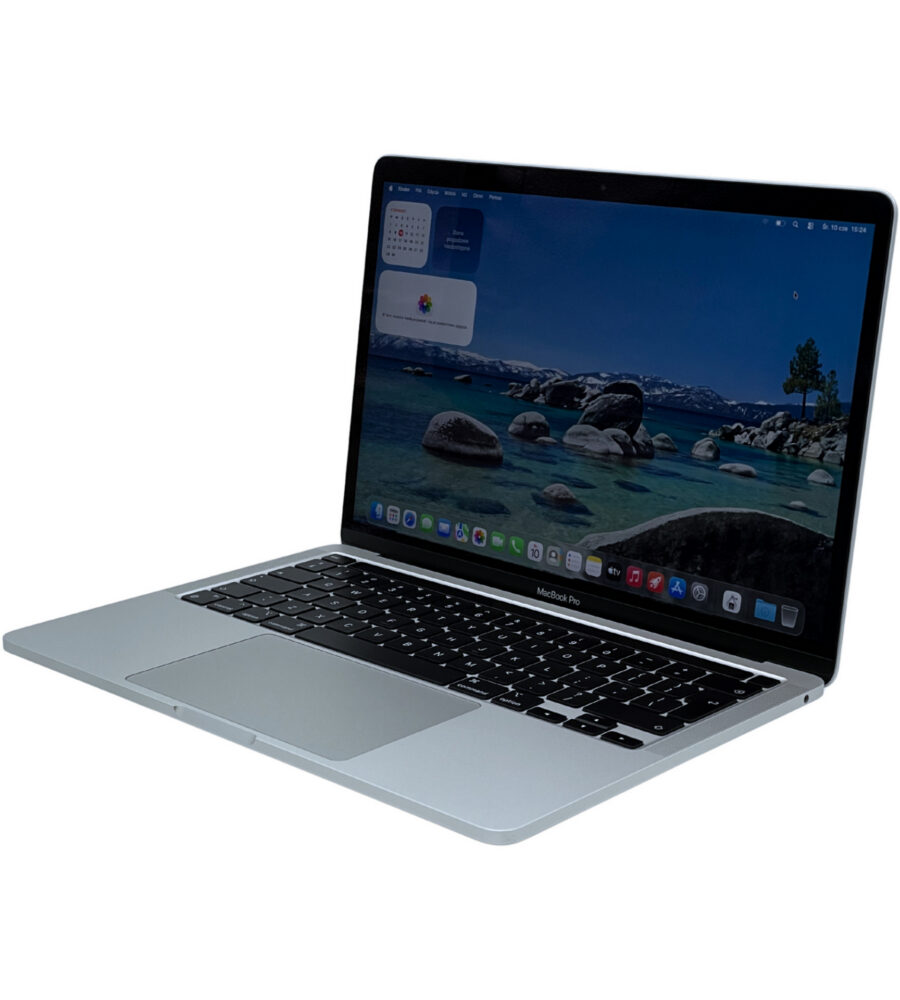 Apple MacBook Pro 13 A2338 – prawy bok pod kątem Apple MacBook Pro 13 A2338 widok z prawej strony pod kątem z gniazdem audio
