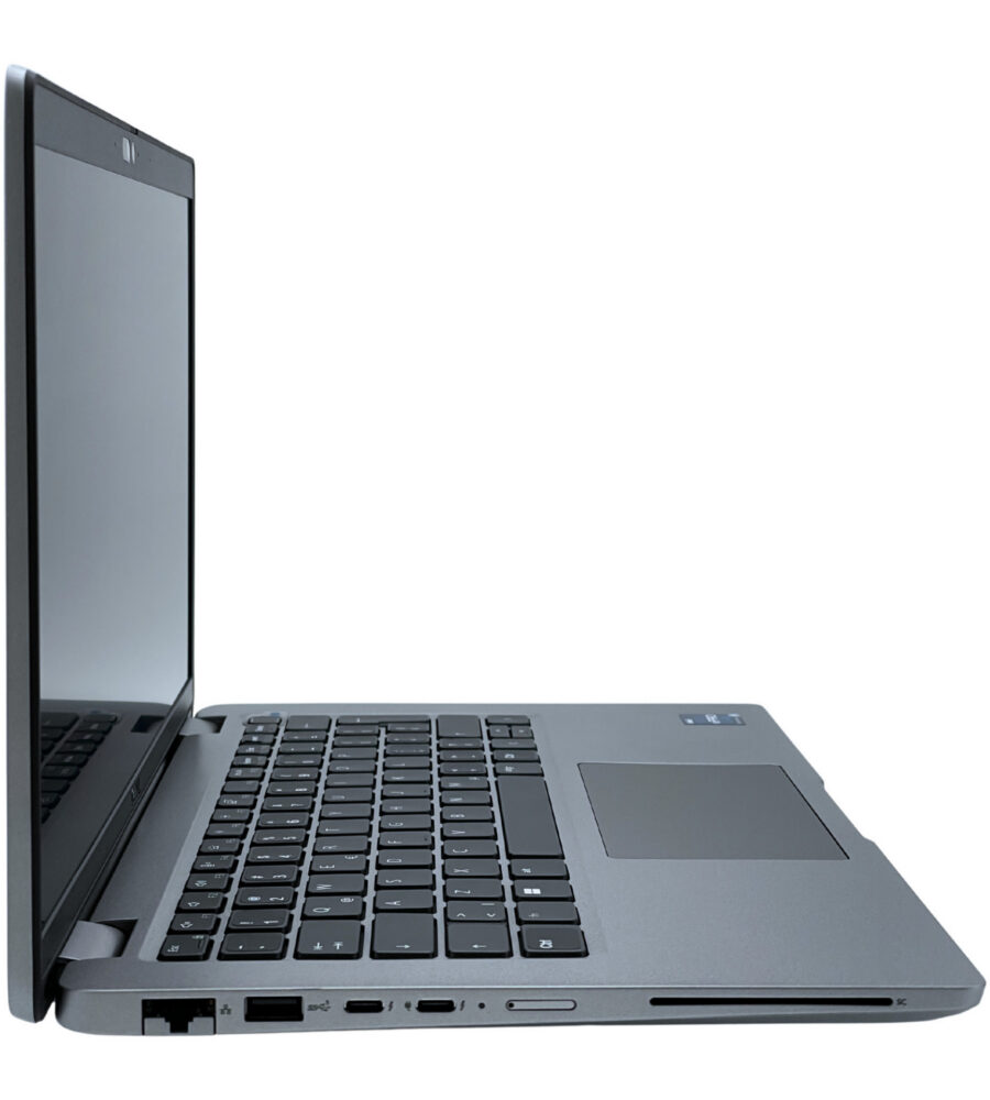 Dell Latitude 5440 – lewa strona obudowy Profil boczny lewy laptopa Dell Latitude 5440 porty zasilania i Thunderbolt
