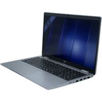 Dell Latitude 5550 widok z prawej strony pod kątem z portami USB i gniazdem audio