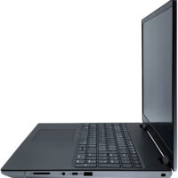 Dell Precision 7670 – prawy bok laptopa Dell Precision 7670 widok z prawej strony z portami USB czytnikiem kart SD i audio