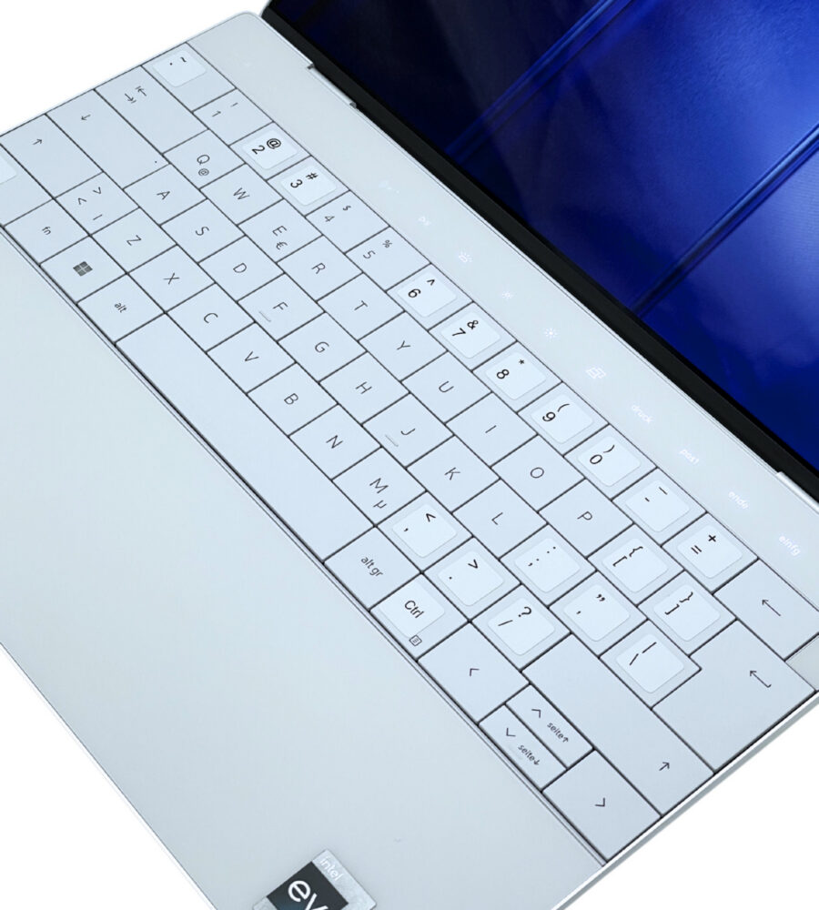 Dell XPS 13 9320 nowoczesna klawiatura bezszczelinowa i szklany panel z ukrytym touchpadem