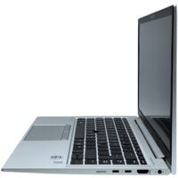 HP EliteBook 840 G7 – prawy profil laptopa HP EliteBook 840 G7 profil z prawej strony złącze zasilania i porty