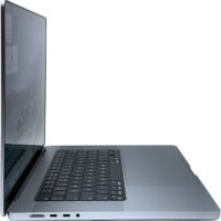 Apple MacBook Pro A2485 M1 PRO krótki shift (4) Laptop Apple MacBook Pro 16 A2485 • Apple M1 Pro • 32GB RAM • 512GB SSD • 16" Retina • ISO